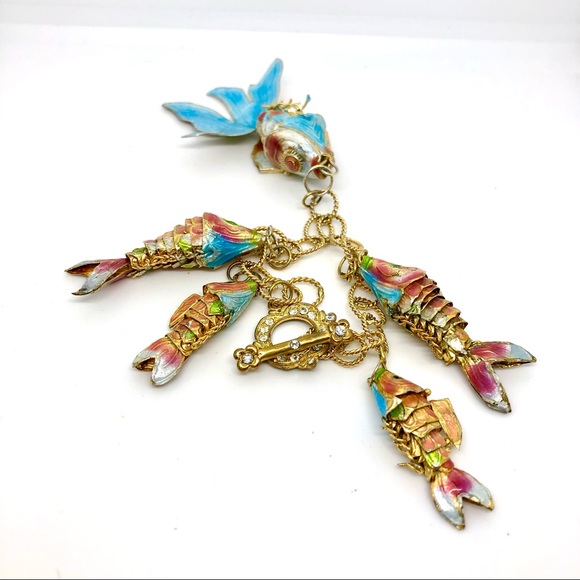 Gold colored chain bracelet with salmon & blue articulated cloisonne enamel koi. - Picture 7 of 7